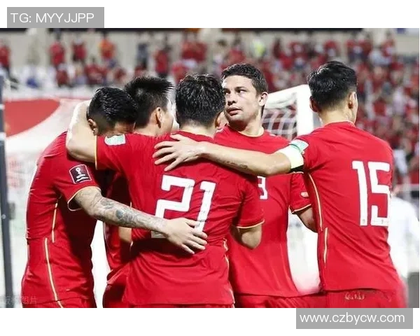 足球明星身上的伤疤见证了他们的拼搏与荣耀背后的艰辛与坚持